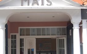 Hostal Mays